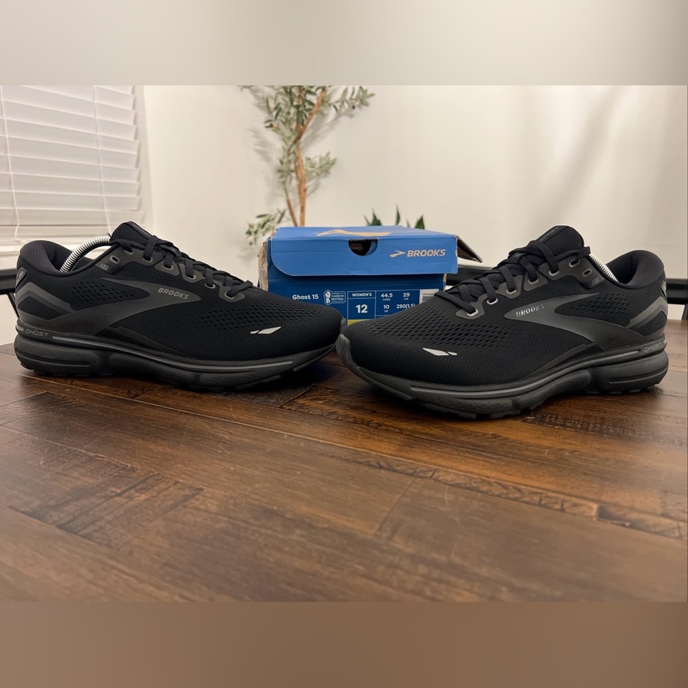 New Brooks Ghost 15 Sneakers Shoes Womens Sz 12 D Wide Fit Black 120380-1D-020